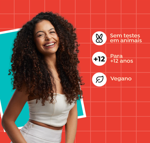 Naturally Gel & Cream Hybrid Styling Mix for Definition in a 500g jar, featuring a creamy texture and versatile styling benefits.