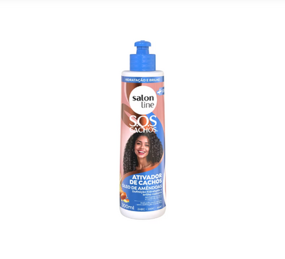 Naturally SOS Cachos Almond Oil Curl Activator bottle with pump, 300g, showing the product label and packaging details.